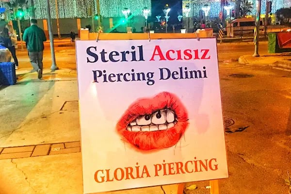 Gloria piercing - Resim 20