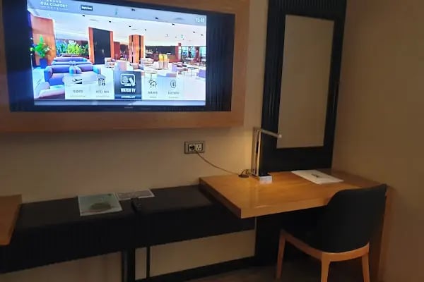 Qua Confort Hotel - Resim 3