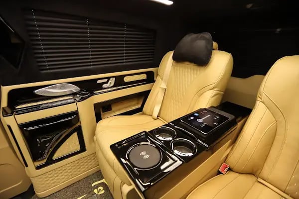 Istanbul Limousine - VIP Chauffeur Service - Resim 3