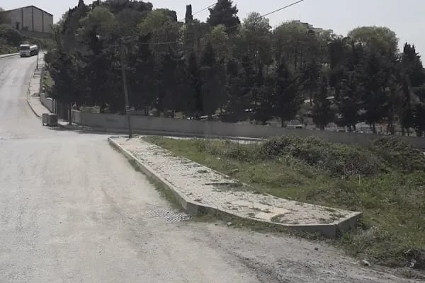 Taşoluk Mezarlığı - Resim 18