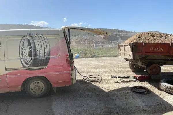 Hakan Oto Lastik - 7/24 yol yardım - Resim 2