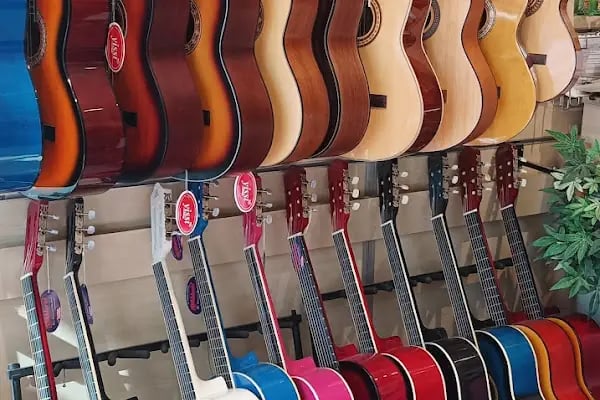 Yissi Müzik YILMAZ İPEK Saz Sarayı - Resim 15