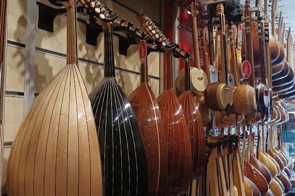 Yissi Müzik YILMAZ İPEK Saz Sarayı - Resim 12