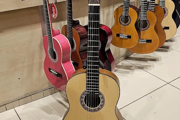 Yissi Müzik YILMAZ İPEK Saz Sarayı - Resim 18