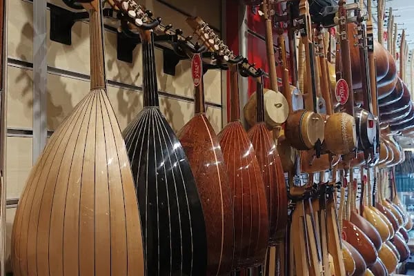 Yissi Müzik YILMAZ İPEK Saz Sarayı - Resim 13