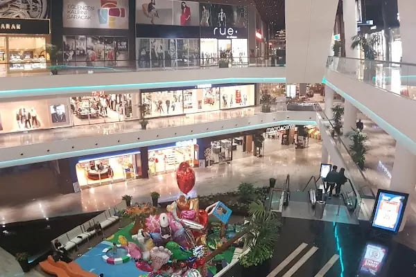 One Tower Alışveriş Merkezi - Resim 18