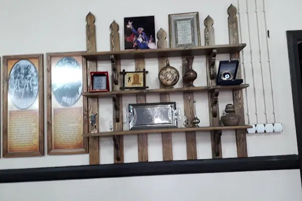 Bayındır ilçe halk kütüphanesi - Resim 1