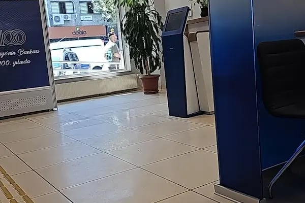 Türkiye İş Bankası Koçman Caddesi-Bağcılar/İstanbul Şubesi - Resim 3