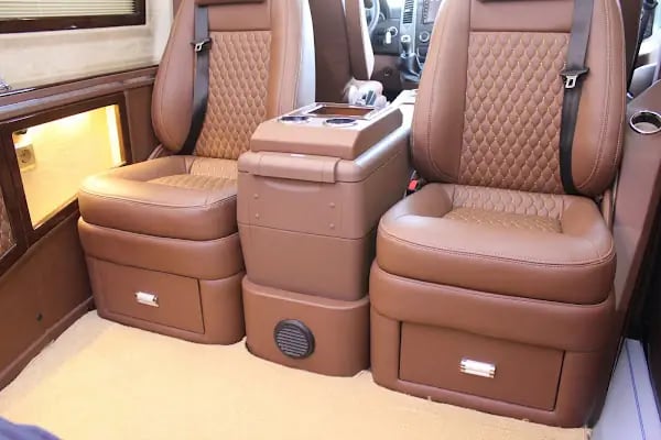 Adana çukurova havaalanı transfer,şoförlü araç kiralama,adana minibüs kiralama,vip araç kiralama,tur - Resim 11