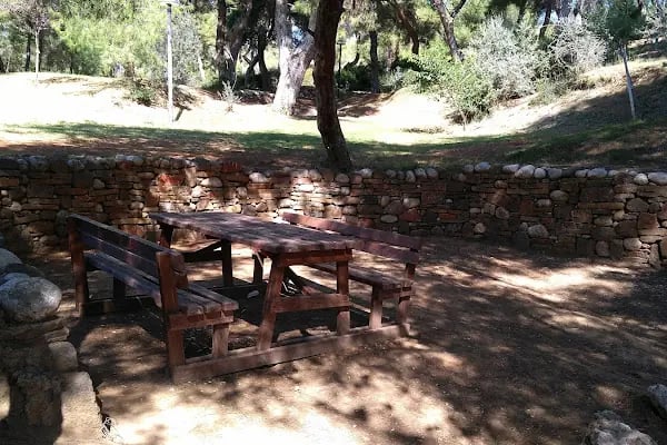 Karaisalı Karapınar Park Büfe - Resim 3