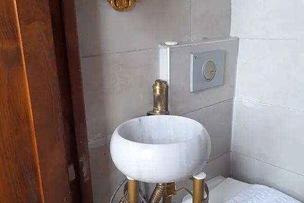 İzzet Efendi zekiye hanım pansiyon taş konak birgi. - Resim 3