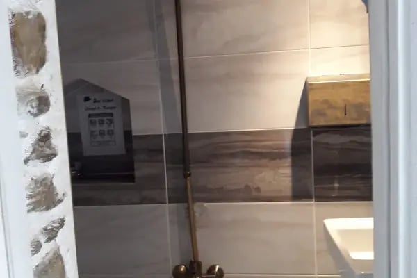 İzzet Efendi zekiye hanım pansiyon taş konak birgi. - Resim 7