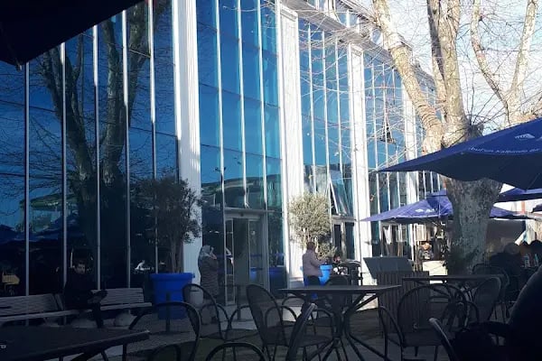 Bahçeşehir Üniversitesi - Resim 16