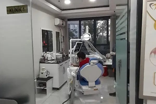 FHM Dent Ağız ve Diş Sağlığı Polikliniği - Resim 5