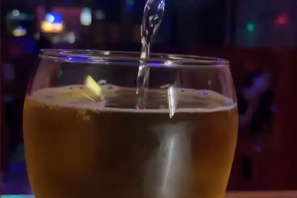 Menekşe Bira Salonu - Resim 2