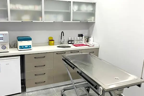 Emineller Veteriner Kliniği - Resim 15