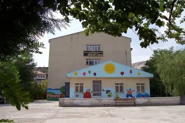 Beypazarı Kız Teknik Ve Ml - Resim 1