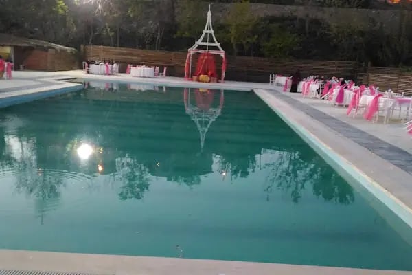 Balaban Sosyal Tesisleri Yüzme Havuzu - Resim 11