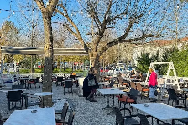 Taş Avlu Adapazarı - Resim 2