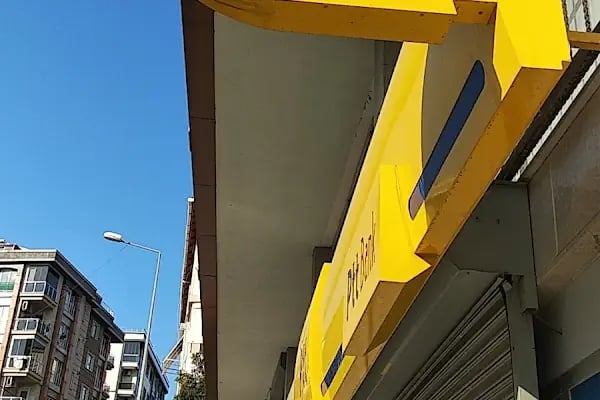 PTT Küçükçekmece Yenimahalle PTT - Resim 2