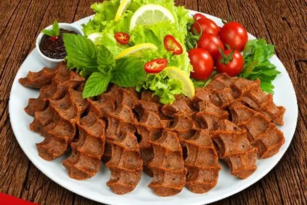 ÇİĞ KÖFTECİ ÖMER USTA - Resim 11