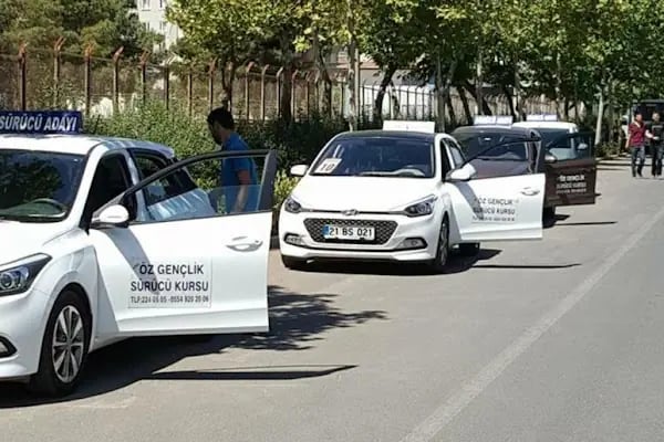 Özel Öz Gençlik Sürücü Kursu - Resim 10