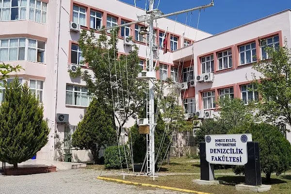 Dokuz Eylül Üniversitesi Denizcilik Fakültesi - Resim 15