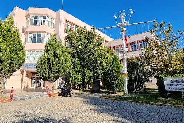 Dokuz Eylül Üniversitesi Denizcilik Fakültesi - Resim 16