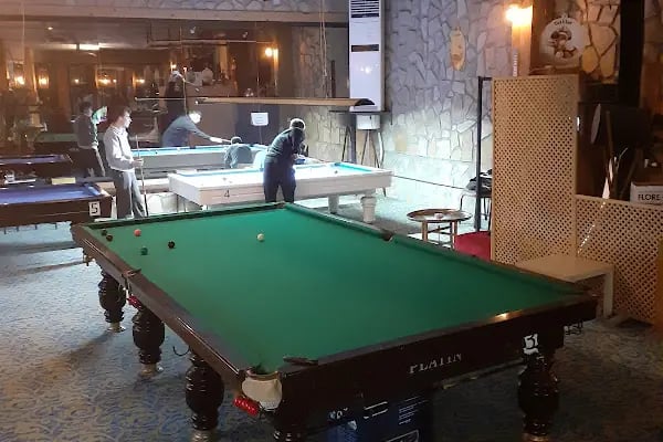 Life Billiards &amp; Bistro - Resim 20