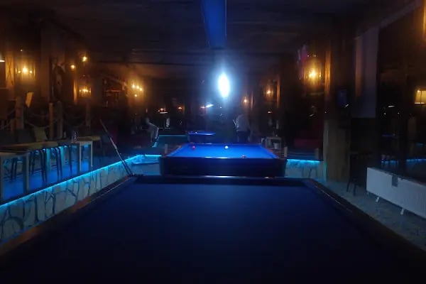 Life Billiards &amp; Bistro - Resim 11