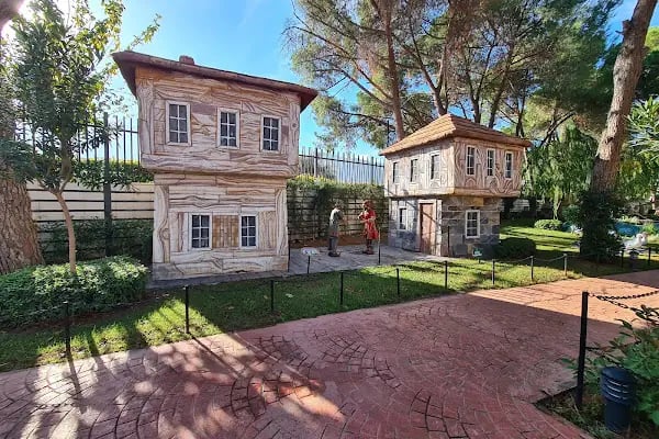 Masal Parkı - ŞehzadelerPark - Resim 18