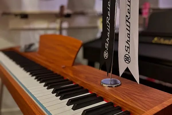 Akdağ Müzik Ankara - Müzik Aletleri Satış Mağazası - Resim 3