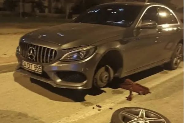 Buca Oto Lastik Yol Yardım - Resim 18