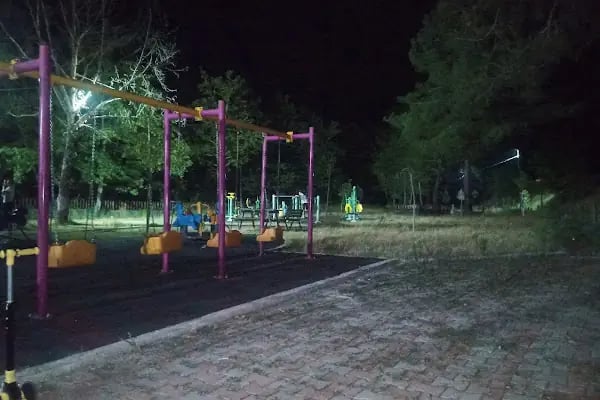 Farsaklar piknik alanı ve çocuk parkı - Resim 19