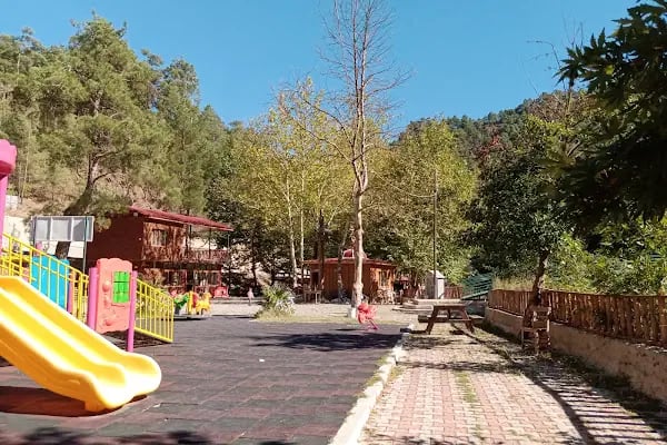 Farsaklar piknik alanı ve çocuk parkı - Resim 1