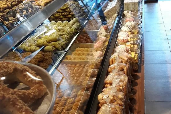ÖZ MARHAN UNLU MAMÜLLERİ &amp; EKMEK FIRINI - Resim 12