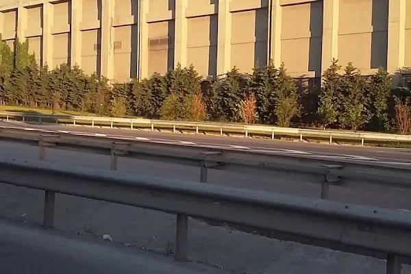 Bağcılar Belediyesi Nilüfer Kadayıfçıoğlu Parkı - Resim 16