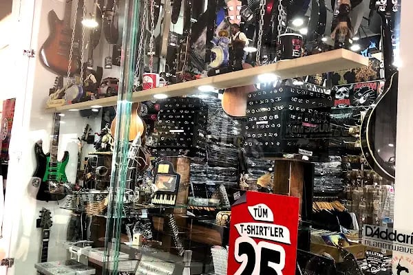 Ivır Zıvır Rock Shop - Resim 18