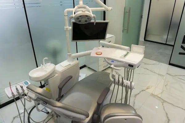 ÖZEL KEŞİF DENT AĞIZ VE DİŞ SAĞLIĞI POLİKLİNİĞİ - Resim 15
