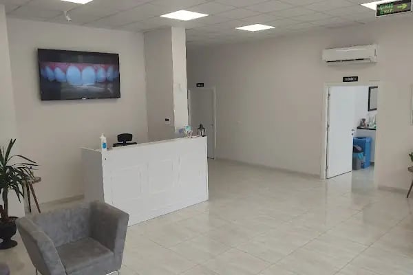 Diş Hekimi Refet GÜNEŞ - Resim 4