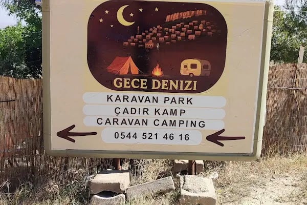 Gece Denizi Kamp Yeri - Karavan ve Çadır Kampı - Resim 3