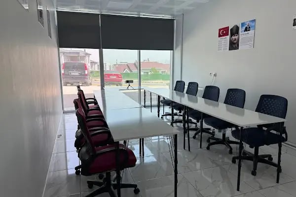 Bağlıca Amerikan Kültür Yabancı Dil Kursu - Resim 1