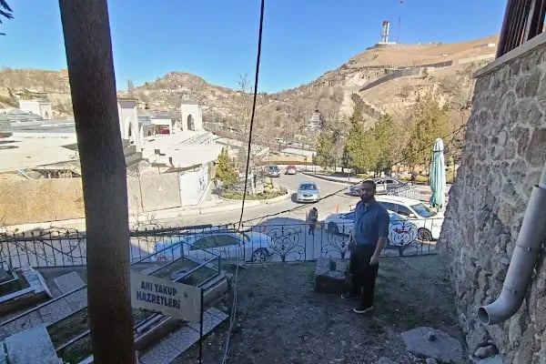Ahi Yakup Türbesi - Resim 6