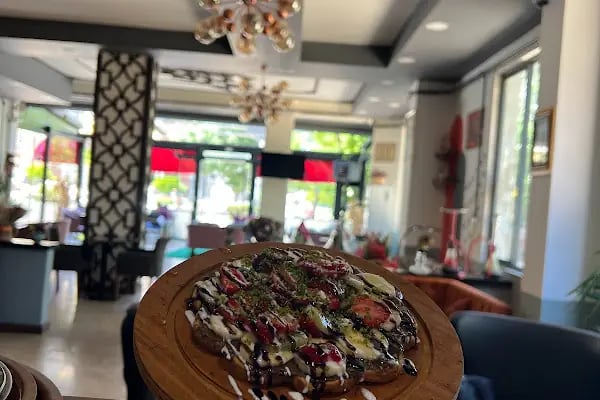 Matmazel Cafe - Resim 11