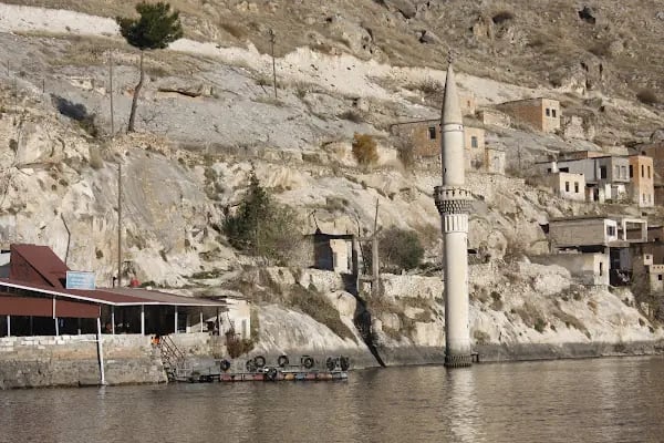 Yunus Dayının Yeri Aile Çay Bahçesi - Resim 1